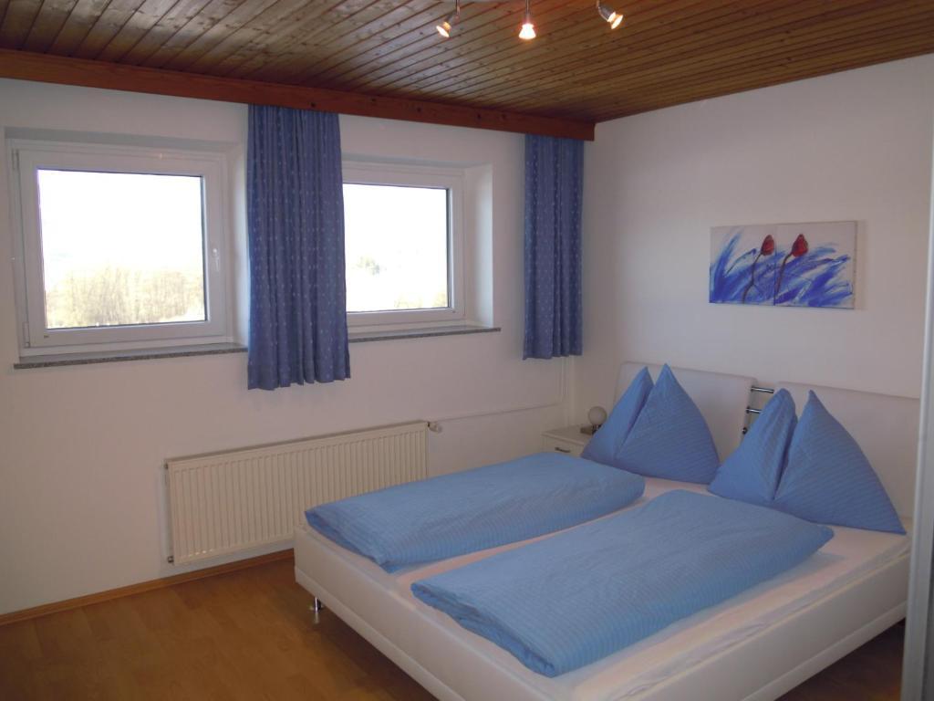 Ferienwohnungen Familie Jarnig Inge Görtschach Zimmer foto